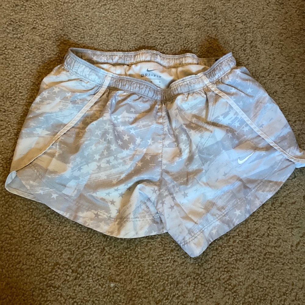 girl nike shorts